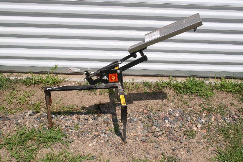 Clay Pigeon Thrower