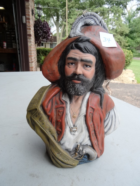 lot 34 image: Holland Mold Pirate Statue