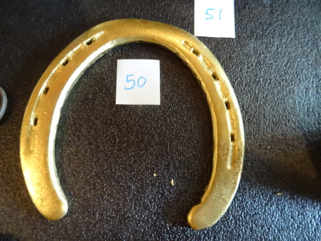 lot 50 image: Gold Colored Horse Shoe, Lucky Shoe