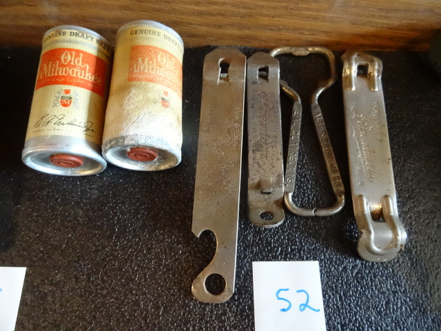 lot 52 image: Old Milwaukee Beer Can Salt And Pepper Shakers,