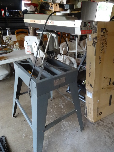 lot 77 image: DeWalt 740 Radial Arm Saw 10 Works