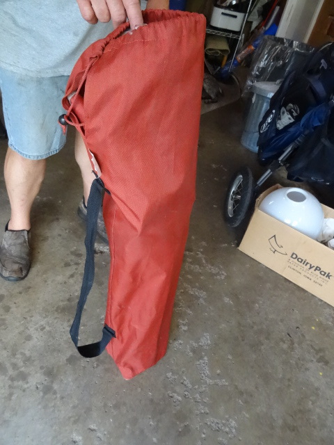 lot 80 image: Fold Up Camping Lounge Chair