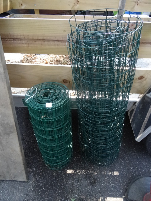 lot 102 image: 2 Rolls Wire Fencing