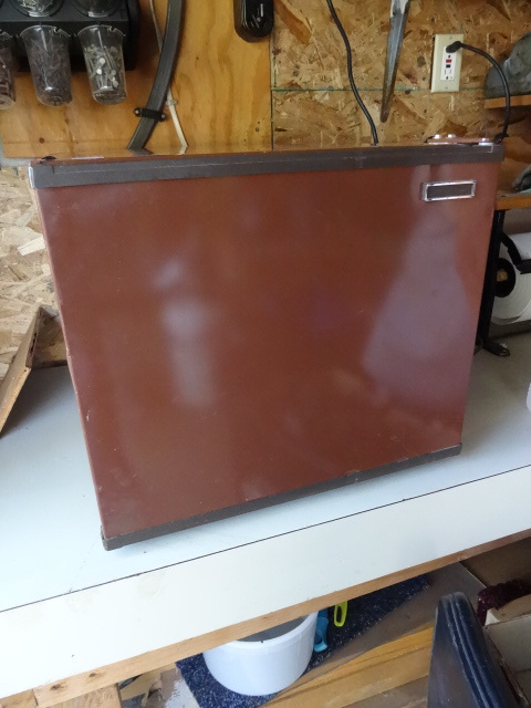 lot 106 image: Emerson Dorm Refrigerator