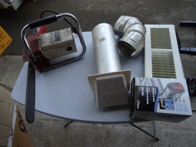 lot 117 image: Sears Electric 10 Chain Saw  Misc Duct