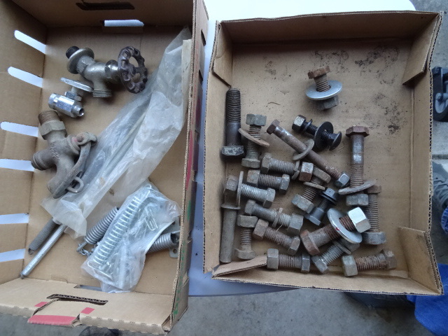 lot 124 image: Misc Hardware And Spickets