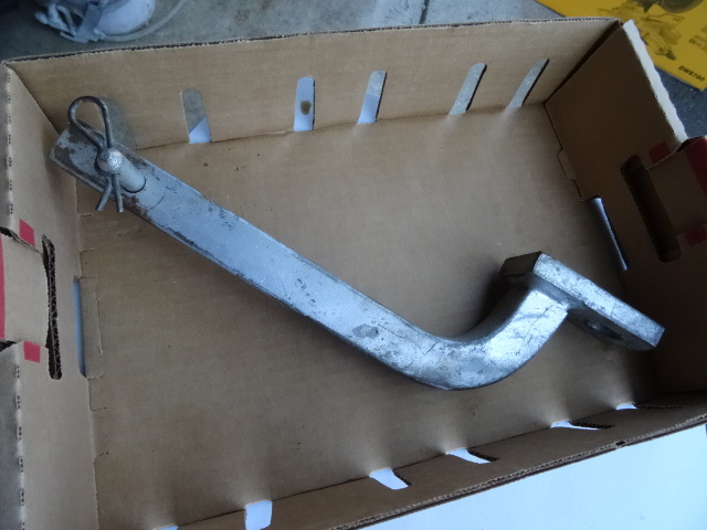 lot 129 image: 1 14 Channel Receiver Hitch