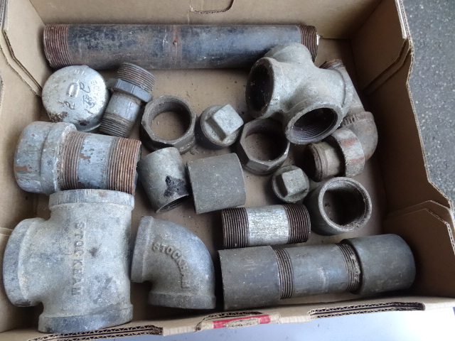 lot 141 image: Misc Pipe Fittings