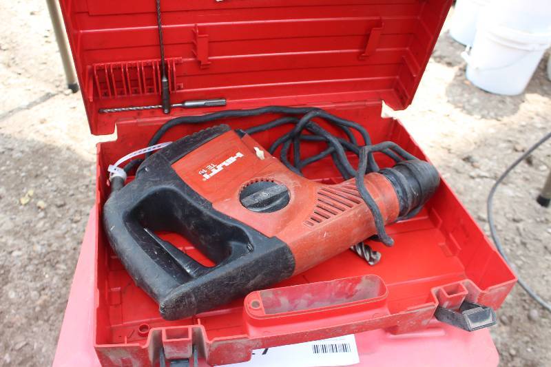 lot 48 image: Hilti Hammer Drill w Case