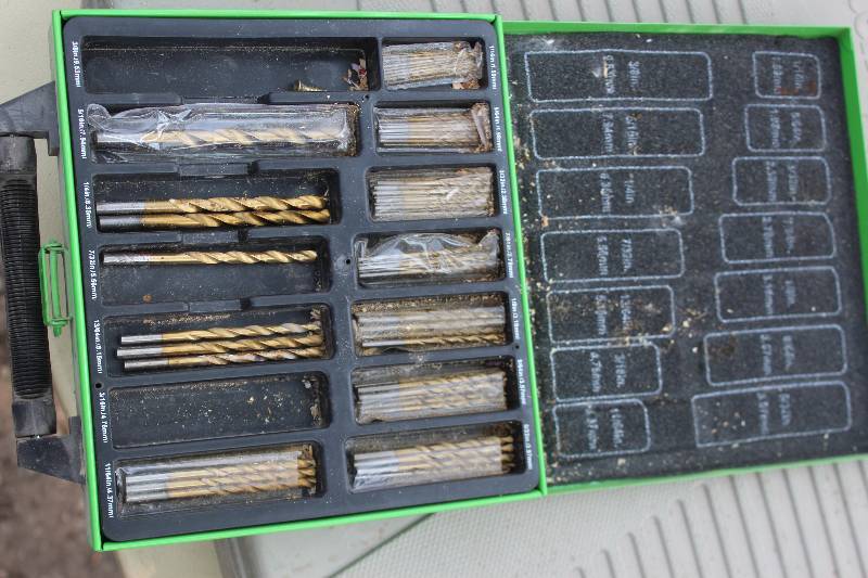 lot 99 image: Drill Bit Set