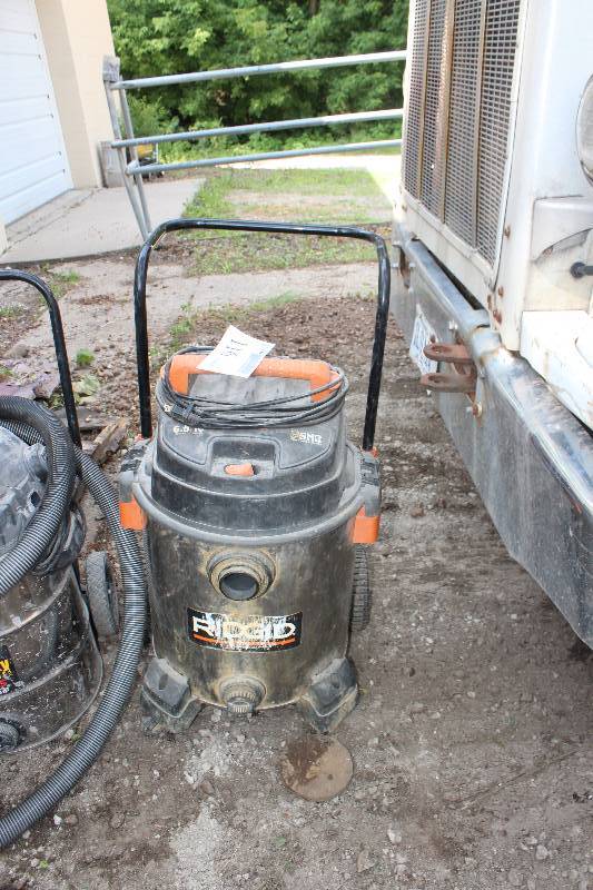 lot 116 image: Rigid 16-Gallon 6.5 hp Wet Dry Shop Vacuum