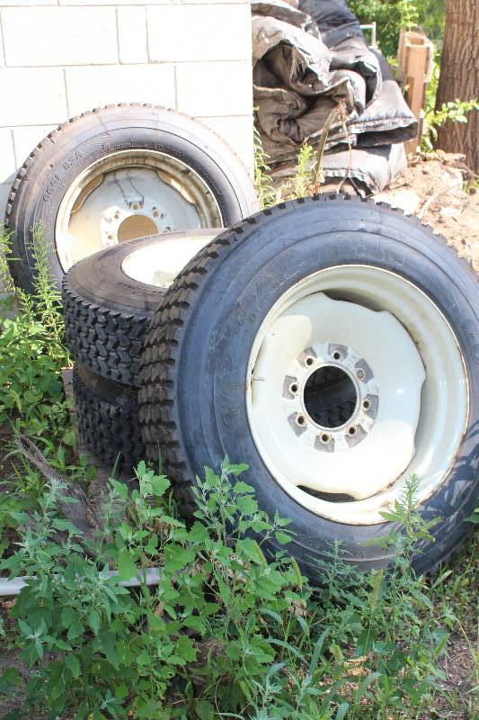lot 26 image: Lot of (4) Skid Loader Winter Tires 22570R22.5 w Wheels