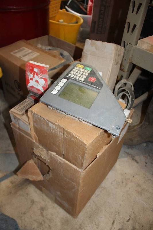 lot 166 image: Automotive Air,Oil Filters & Misc Parts