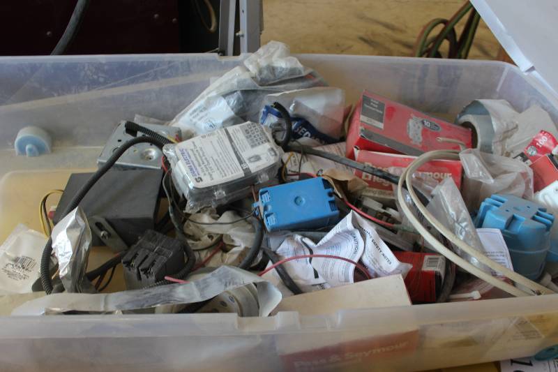 lot 162 image: Electrical Supplies