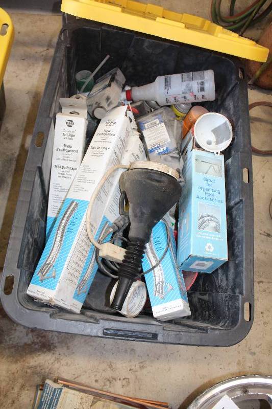 lot 164 image: Misc. Pool Supplies