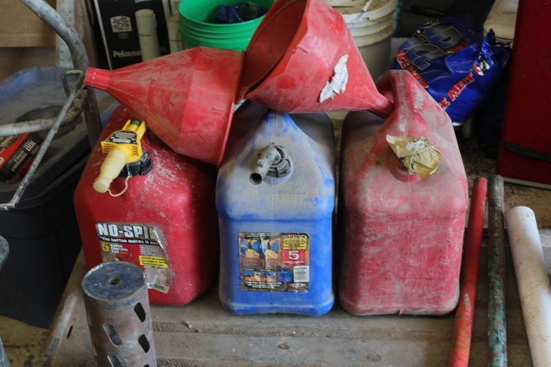 lot 188 image: Lot of (3) Gasoline Cans