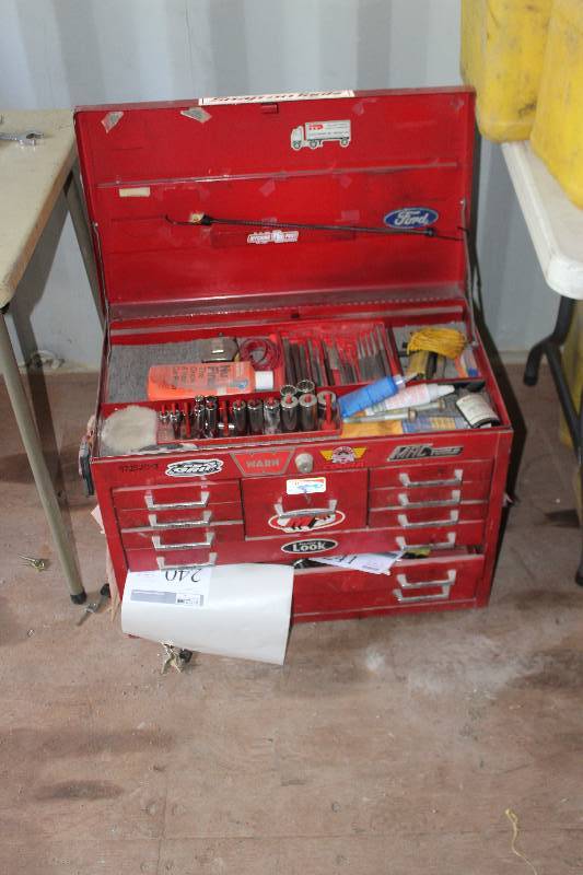 lot 202 image: Tool Box