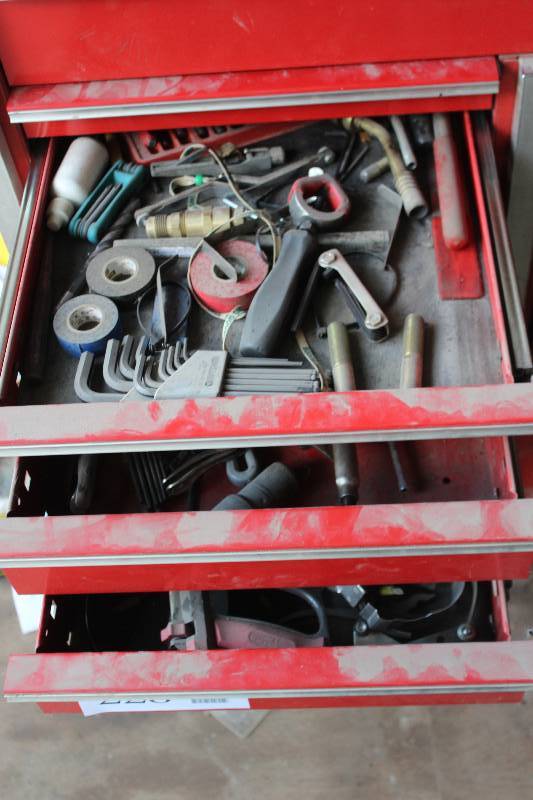 lot 228 image: Pipe Wrench, Allen Wrenches, Hand Tools