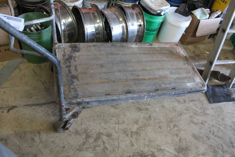 lot 196 image: Utility Cart