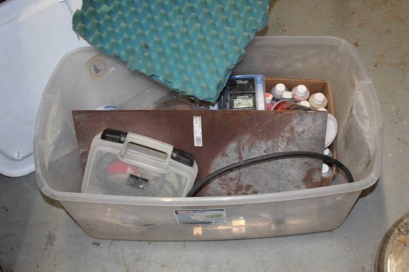 lot 282 image: Various Colors Concrete Dyes, Moisture Meter