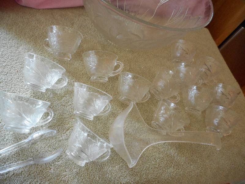 Vintage Glass Leaf Punch Bowl Set