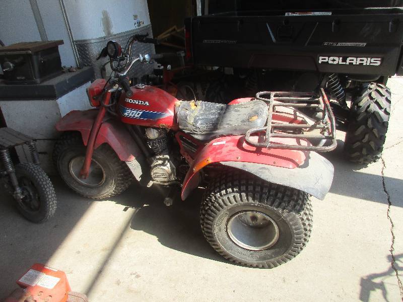 lot 7 image: 3 wheeler