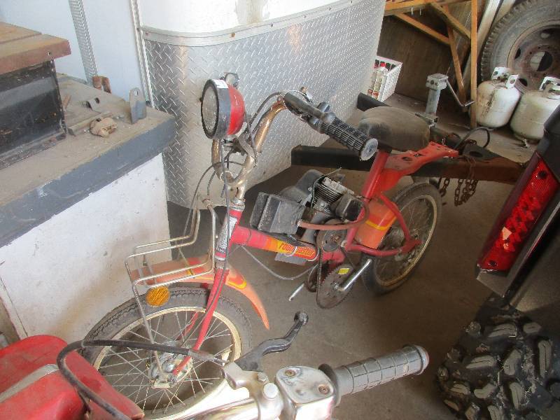 lot 8 image: AMF Scooter