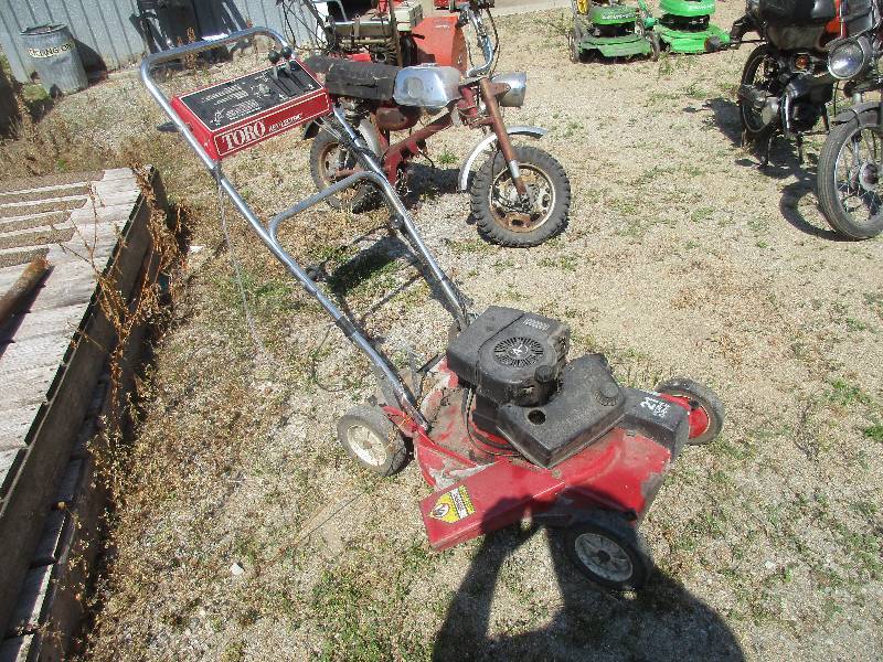 lot 33 image: Toro Mower