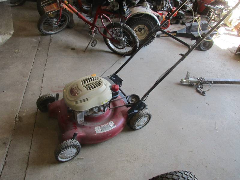 lot 43 image: White Push Mower