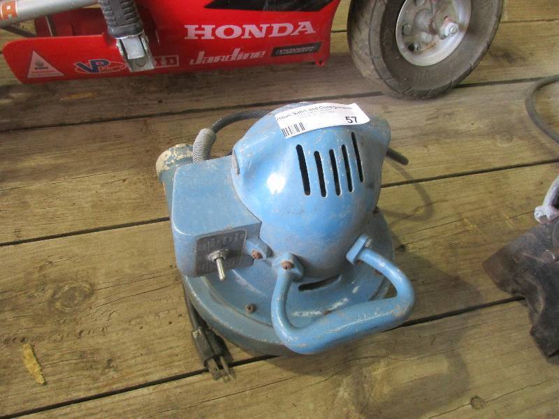 lot 57 image: Fan