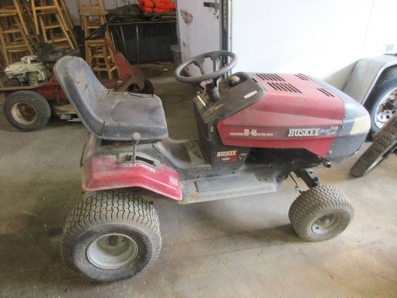 lot 67 image: Huskie Lawn Tracter