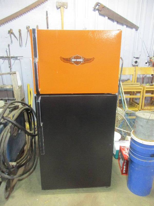 lot 360 image: Fridge