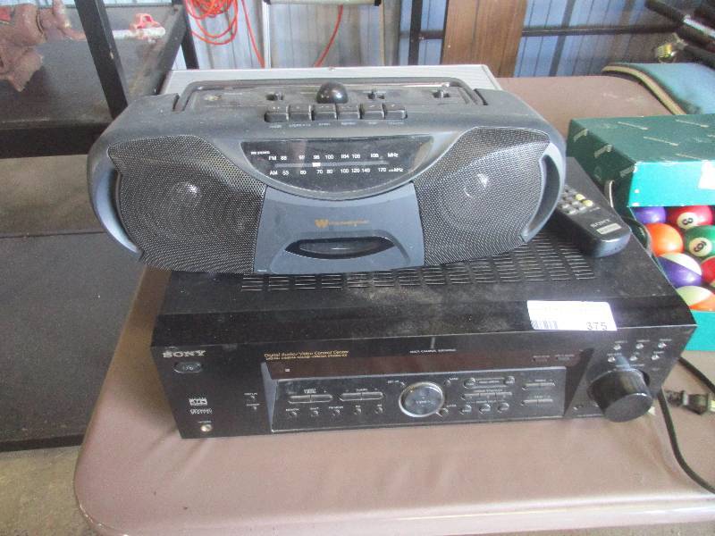lot 375 image: Stereo equipment