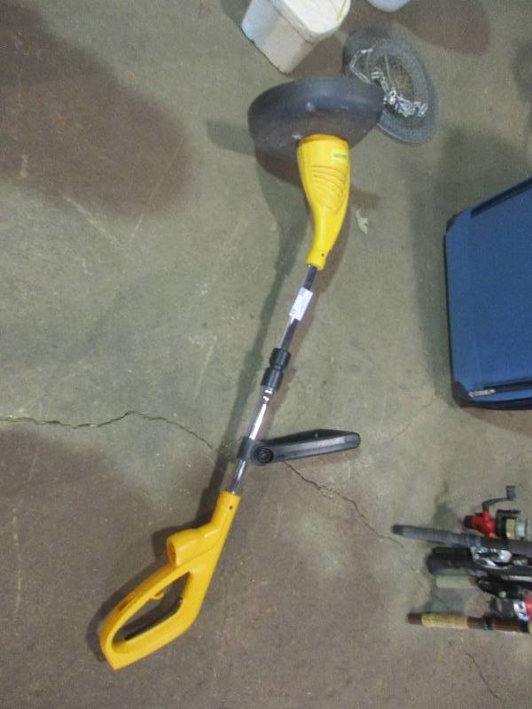 lot 85 image: Electric Weed whip
