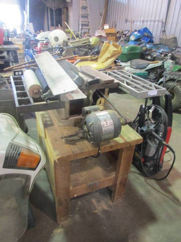 lot 107 image: Craftsman Table saw