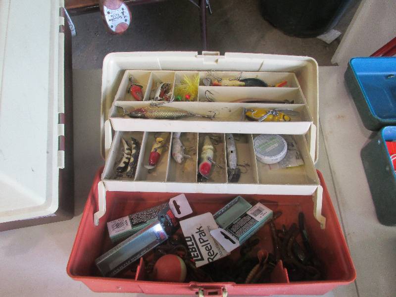 lot 130 image: Tackle box and tackle