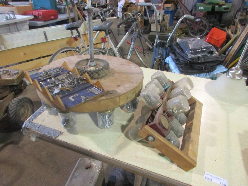lot 136 image: Organizer