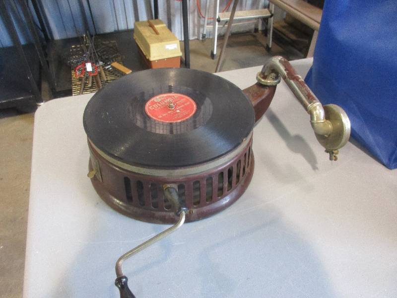 lot 140 image: Stewart Phonograph