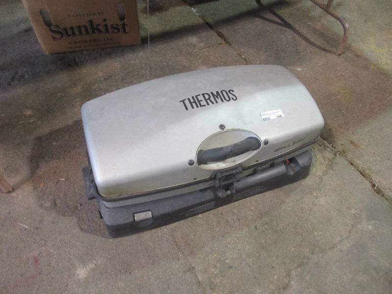 lot 156 image: Thermos Grill