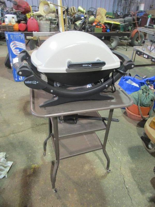 lot 160 image: Weber Electric Grill