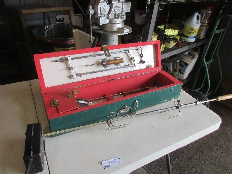 lot 161 image: Grill Set