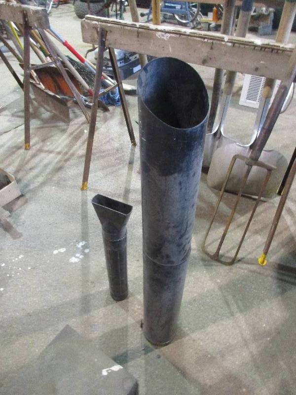 lot 197 image: Leaf blower heads