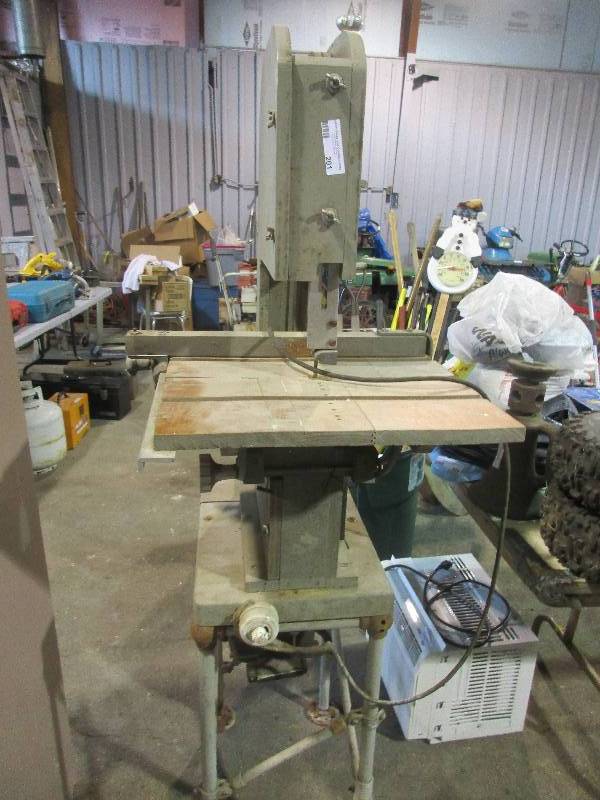 lot 201 image: Band Saw