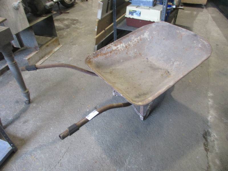 lot 208 image: Wheel barrow