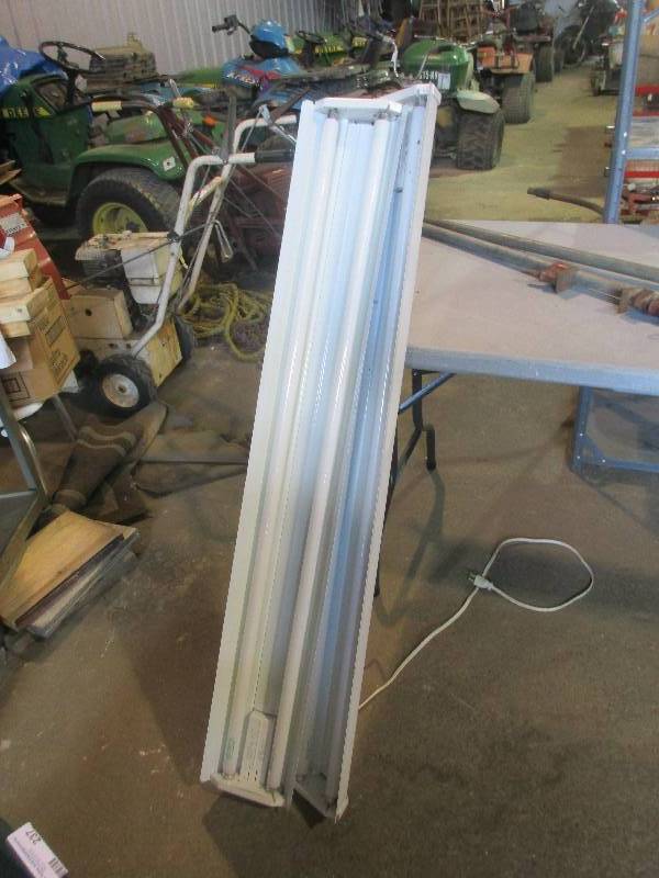 lot 238 image: Lights
