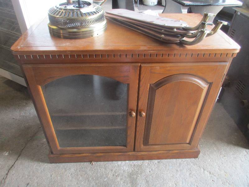 lot 247 image: TV stand