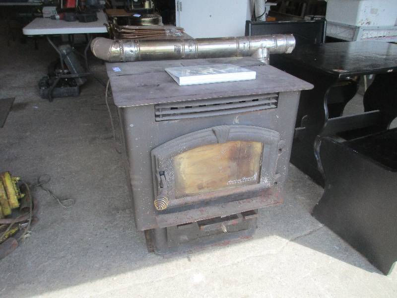 lot 248 image: Cornwood pellet stove