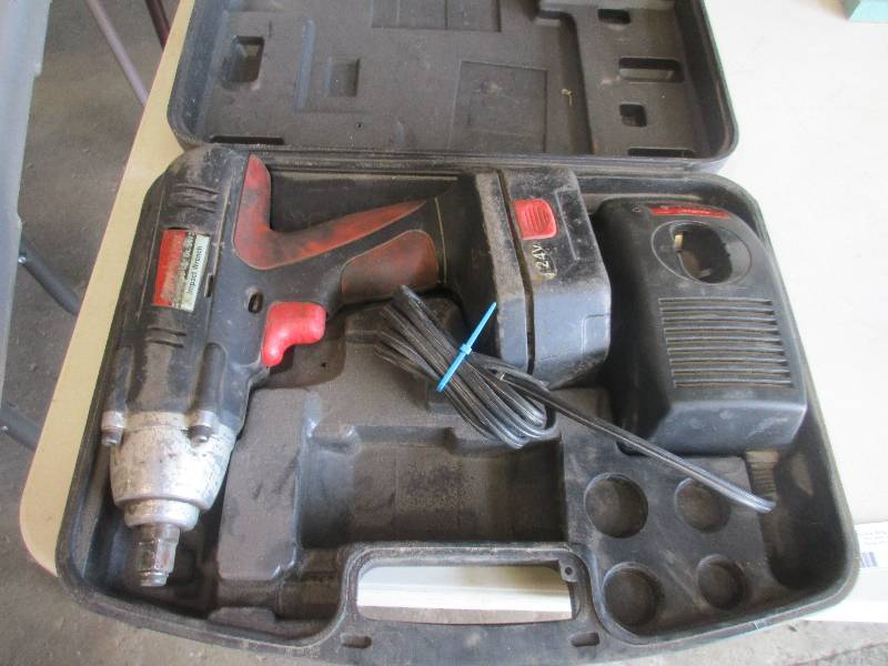 lot 265 image: 24v impact wrench
