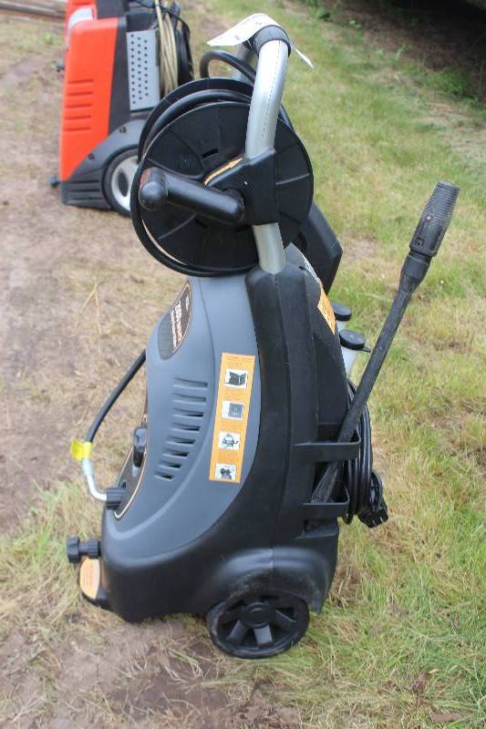 Task Force 2000 psi Electric Pressure Washer w/ Accessories Stacy