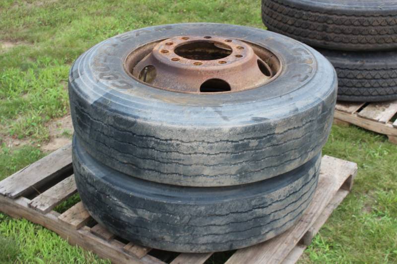 lot 35 image: Lot of (2) Goodyear G362 29575R22.5 Truck Tires w 10-Lug Wheels